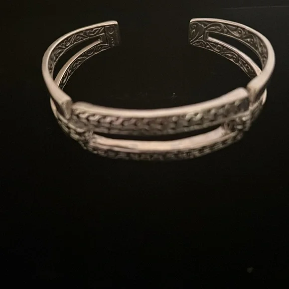 Luxury Artisan of Bali Oval Cuff. Crafted of solid sterling silver.